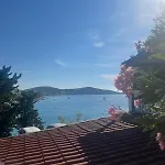 Sunny Right By The Sea *