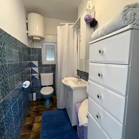 Sunny Right By The Sea Ražanj