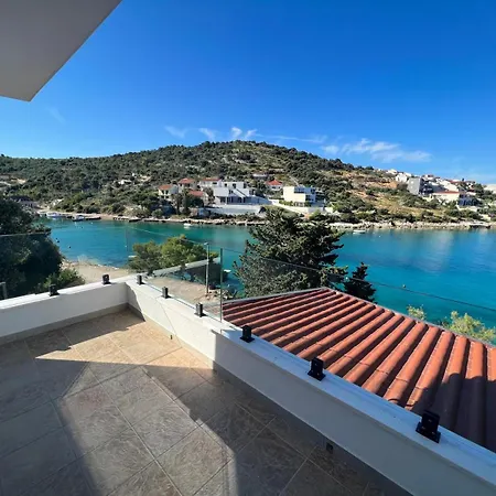 公寓 Sunny Right By The Sea *