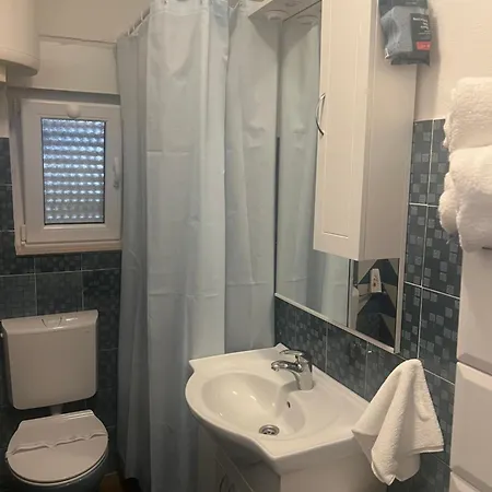 Sunny Right By The Sea 公寓