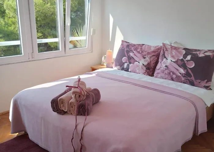 Sunny Right By The Sea Apartament Ražanj