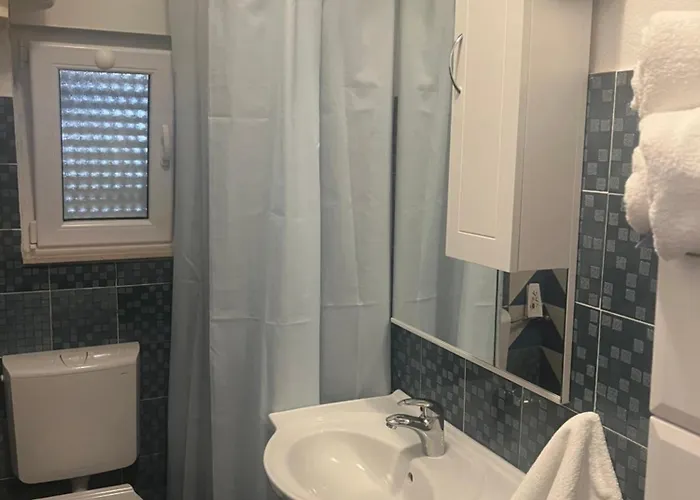 Sunny Right By The Sea 아파트